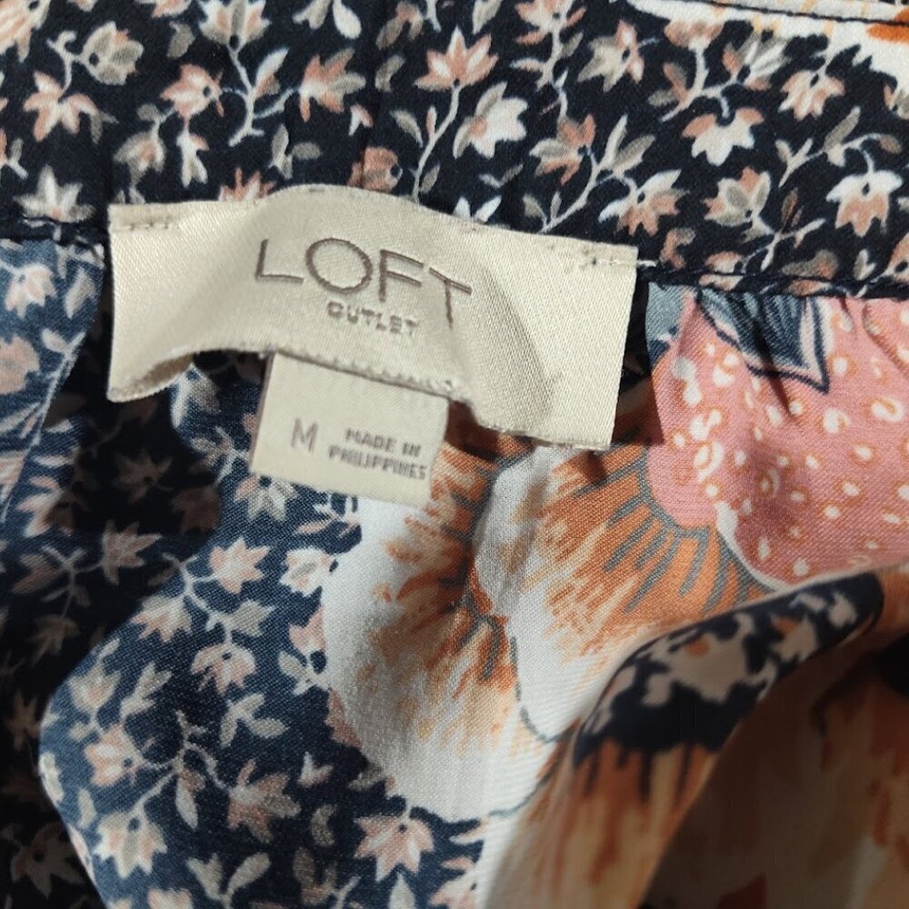 Loft Outlet Flowing Sleeves Floral Polyester Round Neck Blouse Women's Size Med. - Picture 12 of 13